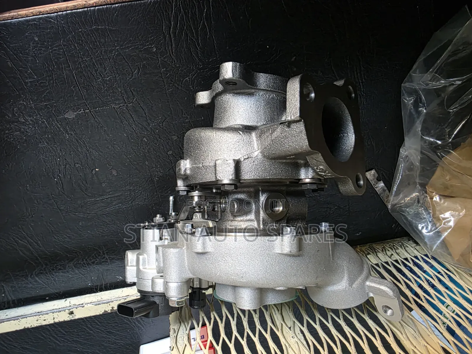 Landcruiser V8 1vd Engine Genuine Turbocharger Left and Right Side
