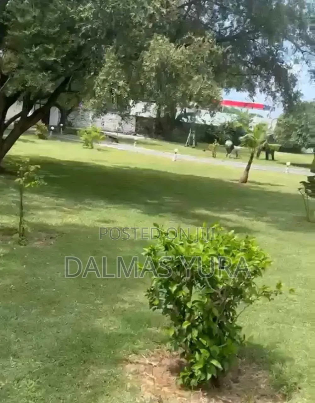 Furnished 4bdrm Villa in Town Centre for sale