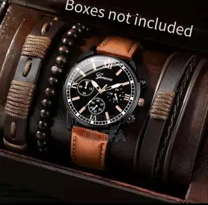 Set of Men Watch