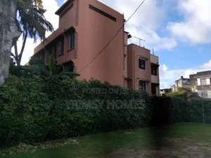 2bdrm Block of Flats in Mombasa Island, Majengo for sale
