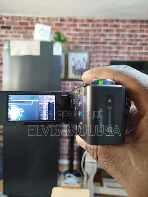 Video Camera - thumbnail 11