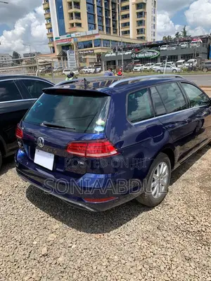 Volkswagen Golf 2018 Blue