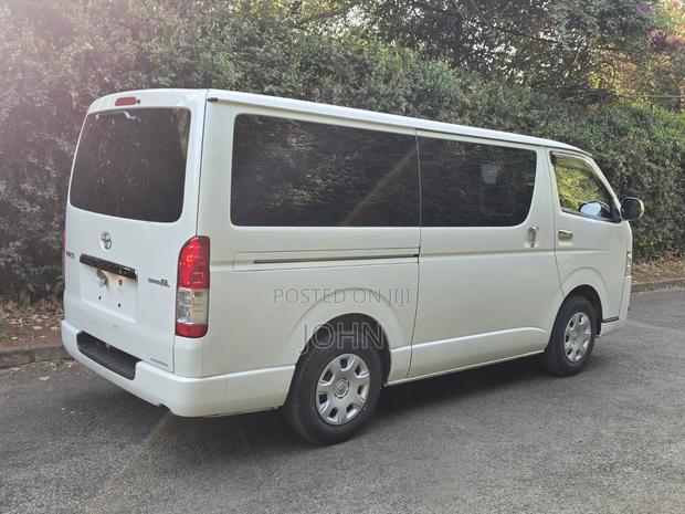 Toyota HiAce 2019 White - thumbnail 6