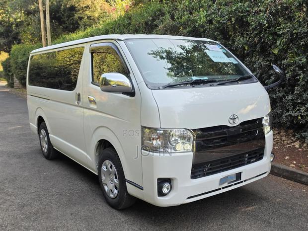 Toyota HiAce 2019 White - thumbnail 7