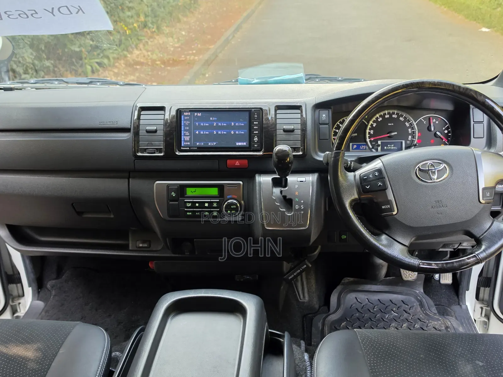Toyota HiAce 2019 White