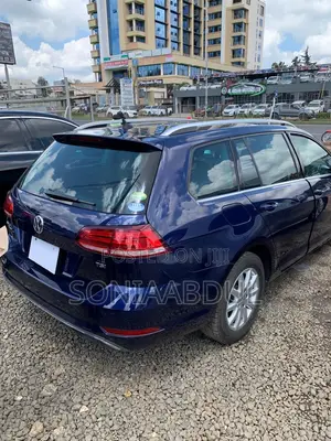 Volkswagen Golf 2018 Blue