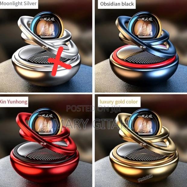 Car Interior Dashboard Air Freshener Rotating Aromatherapy - main view