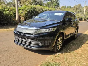 Toyota Harrier 2.0 2020 Black