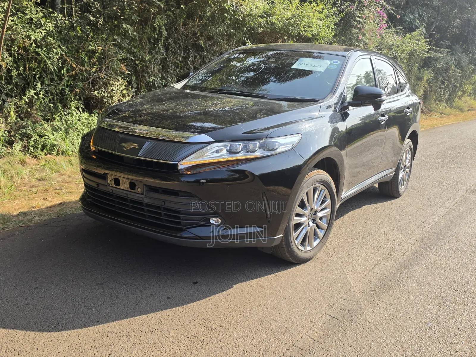 Toyota Harrier 2.0 2020 Black
