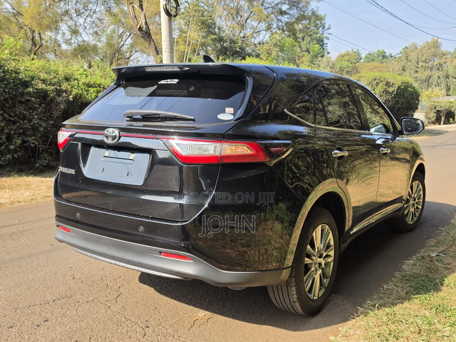 Toyota Harrier 2.0 2020 Black