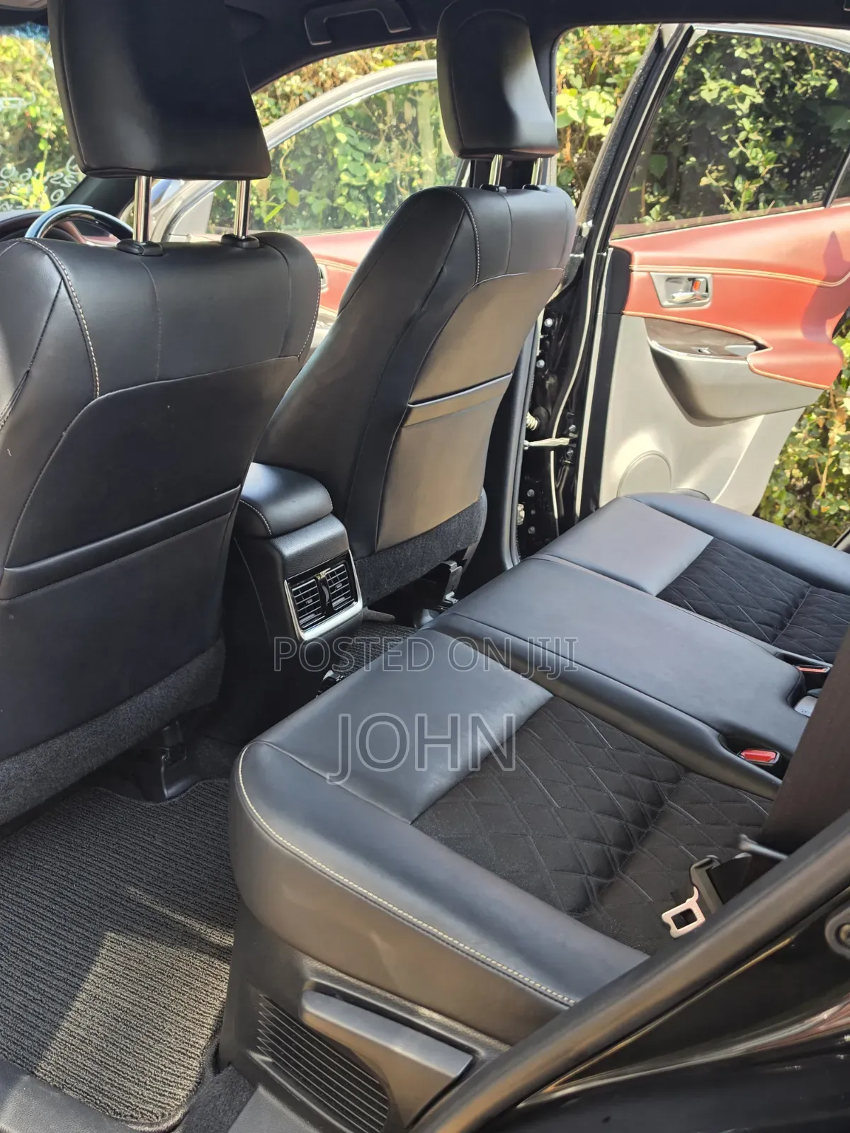 Toyota Harrier 2.0 2020 Black