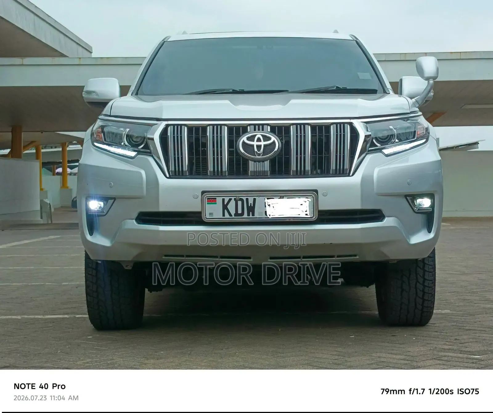 Toyota Land Cruiser Prado 2017 Silver