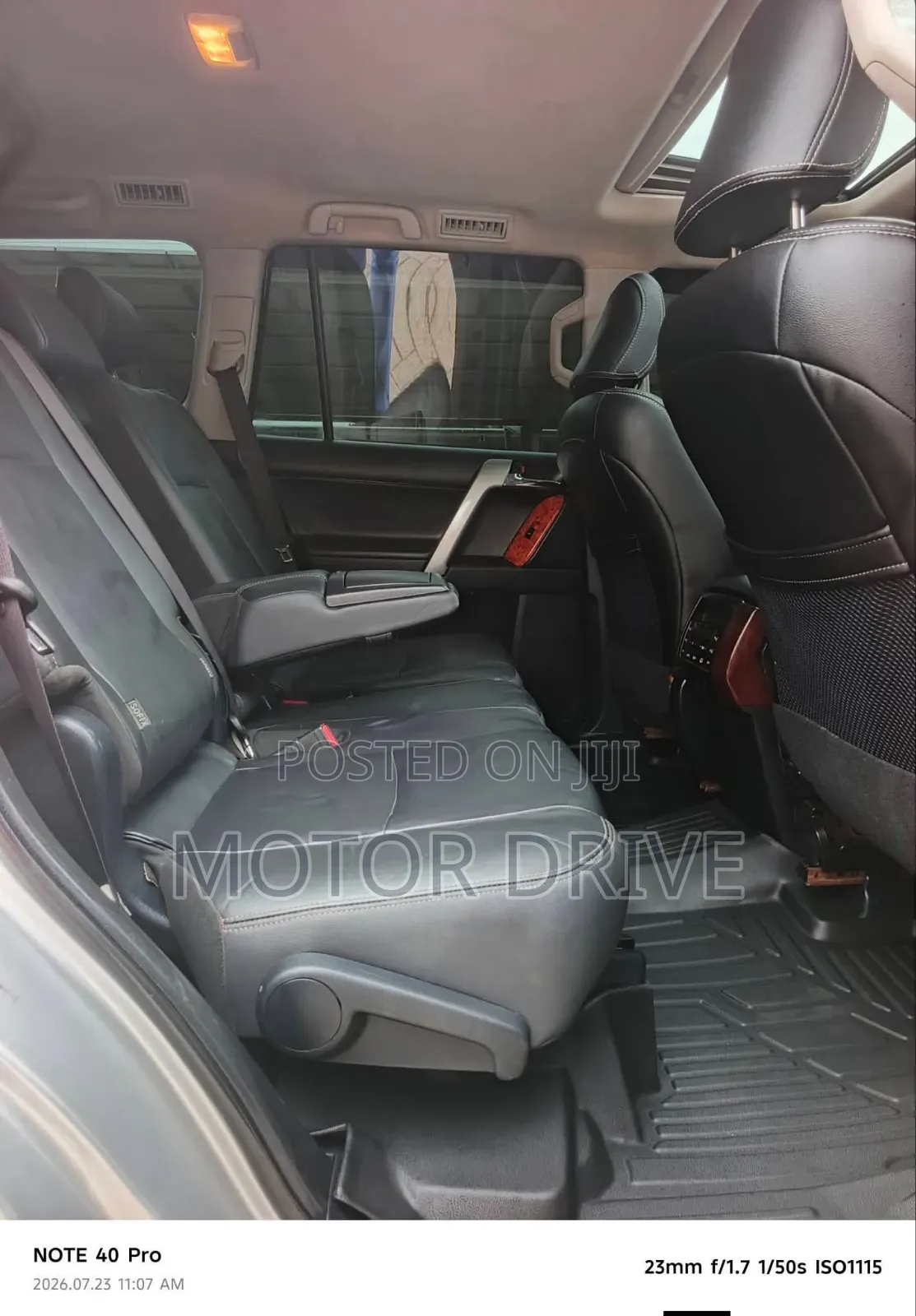 Toyota Land Cruiser Prado 2017 Silver
