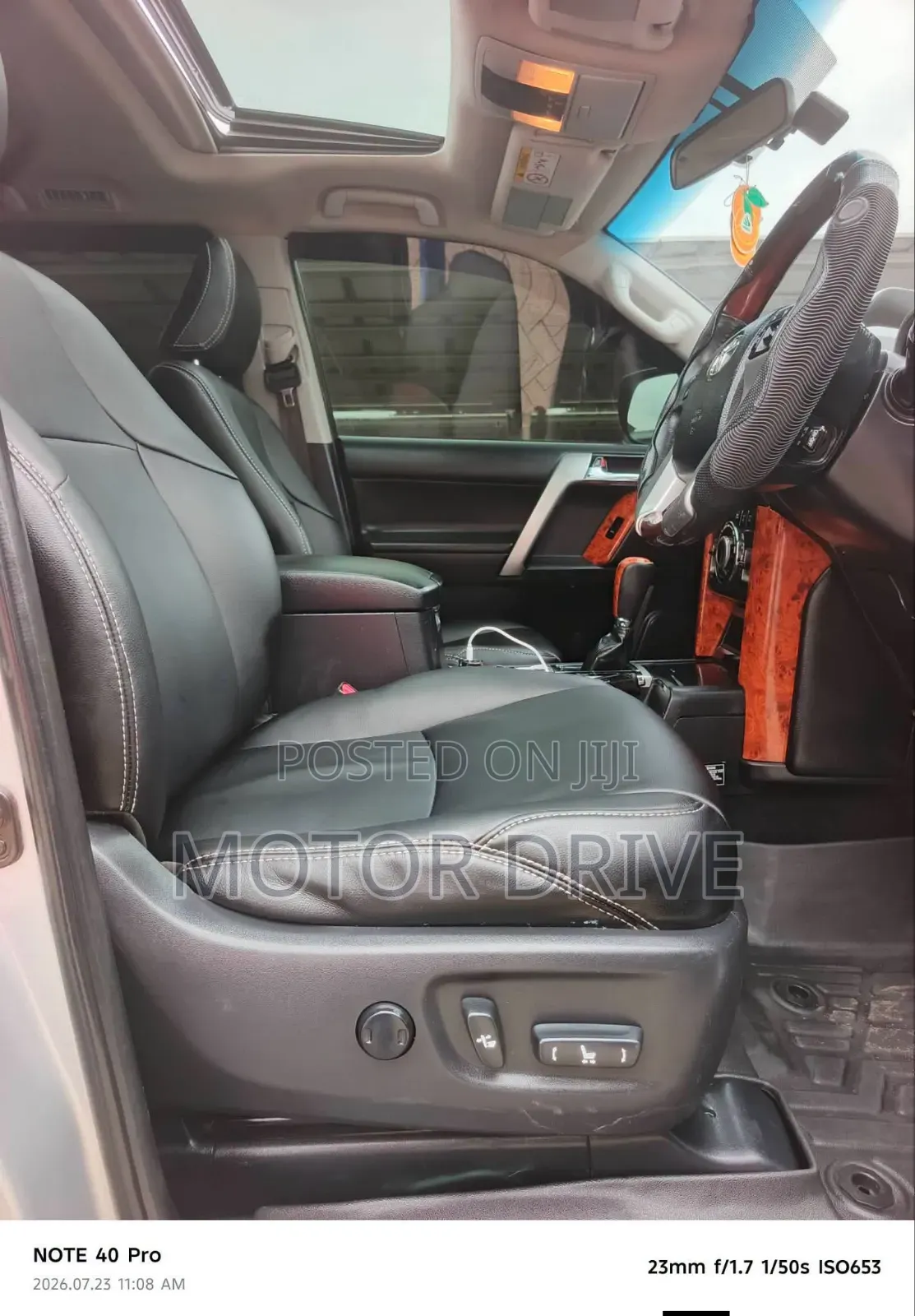 Toyota Land Cruiser Prado 2017 Silver