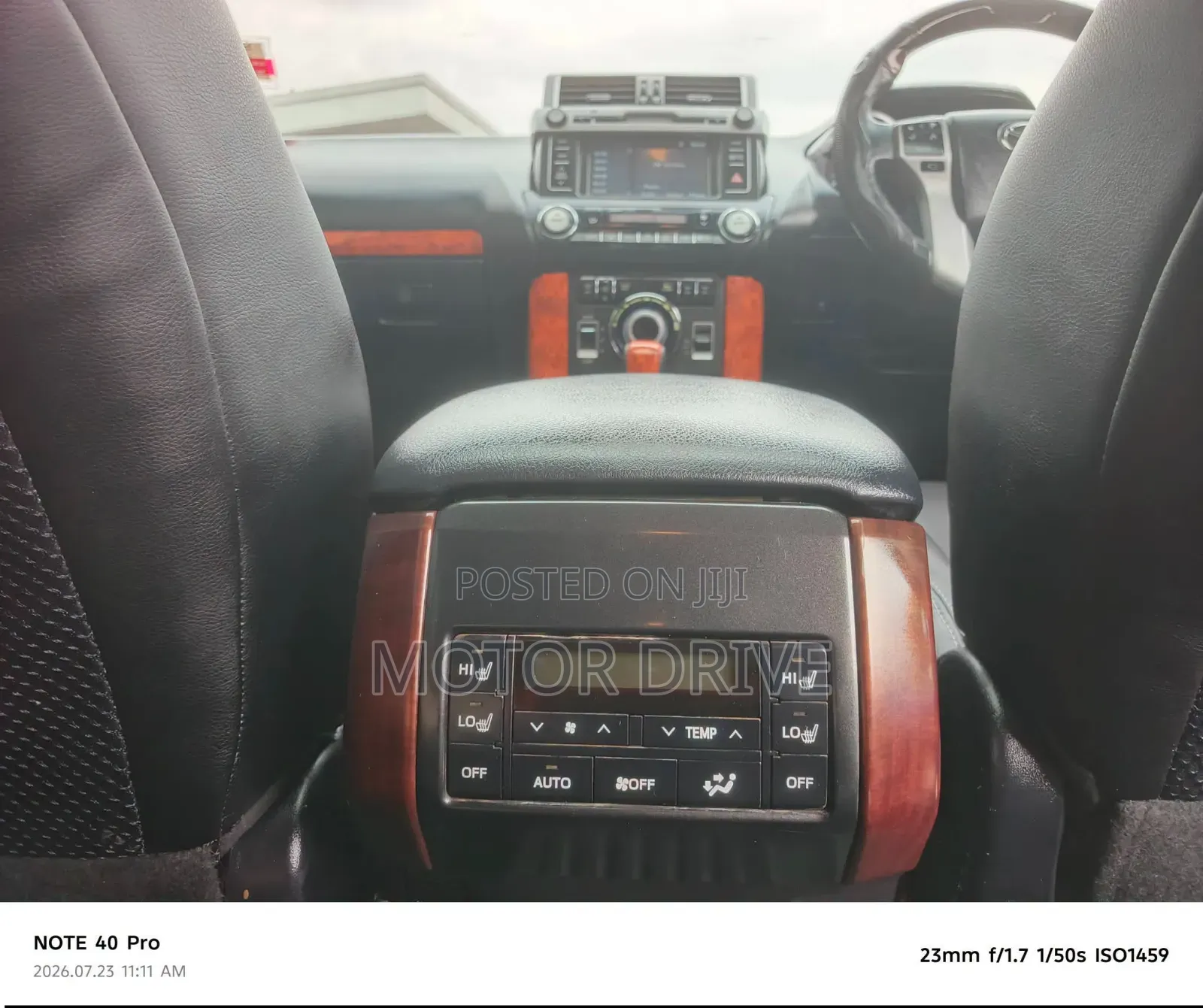 Toyota Land Cruiser Prado 2017 Silver