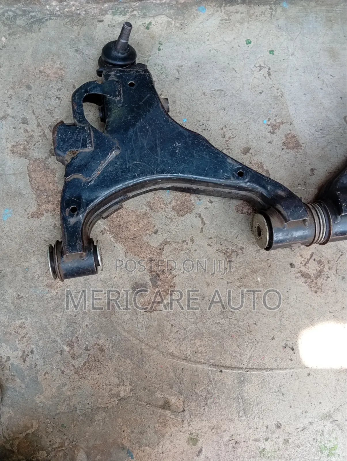 Lower Suspension Land Cruiser 200