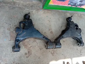 Lower Suspension Land Cruiser 200