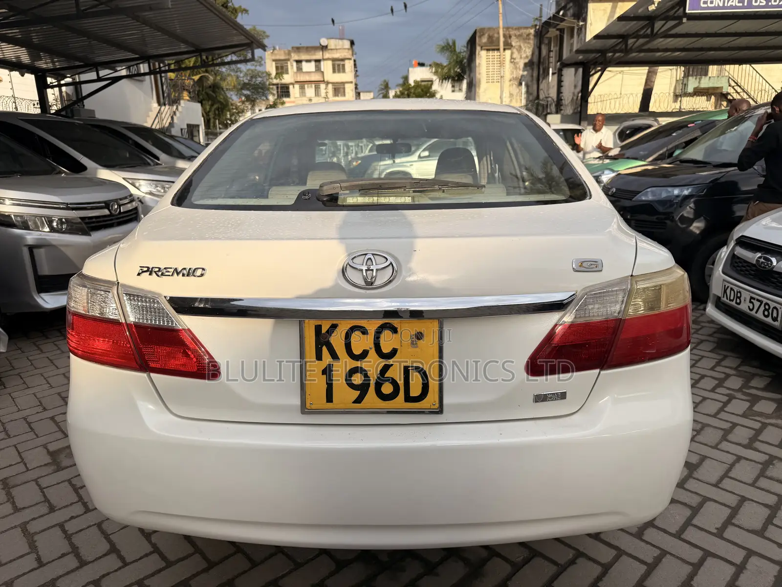 Toyota Premio 2009 White