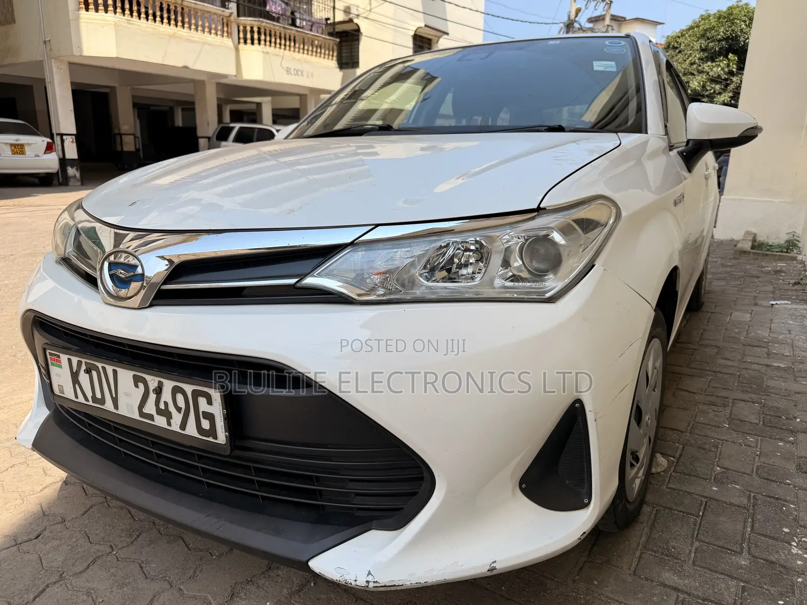 Toyota Corolla Fielder 2018 White