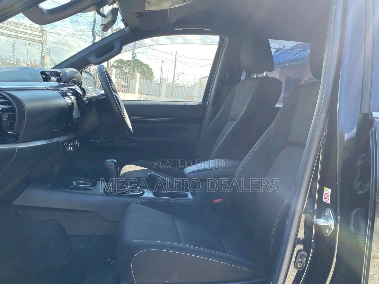 Toyota Hilux 2.4 Diesel 2020 Black