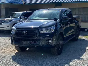Toyota Hilux 2.4 Diesel 2020 Black