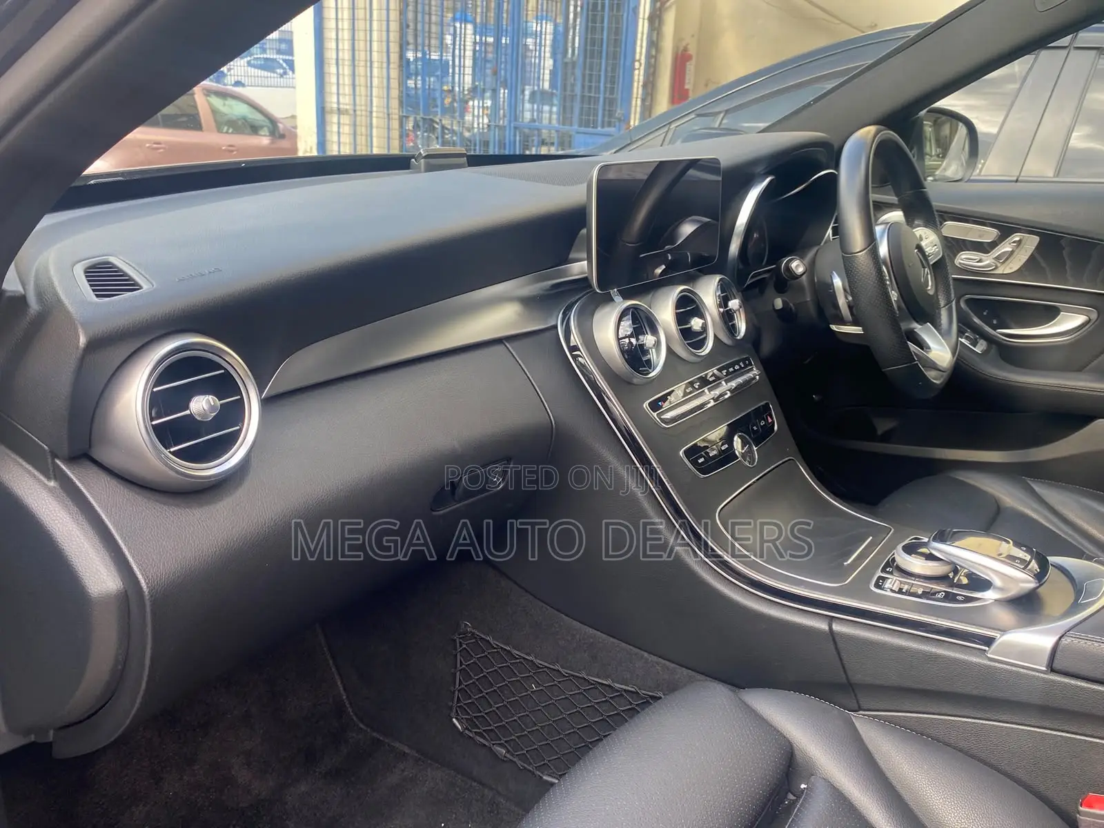 Mercedes-Benz C200 2019 Black