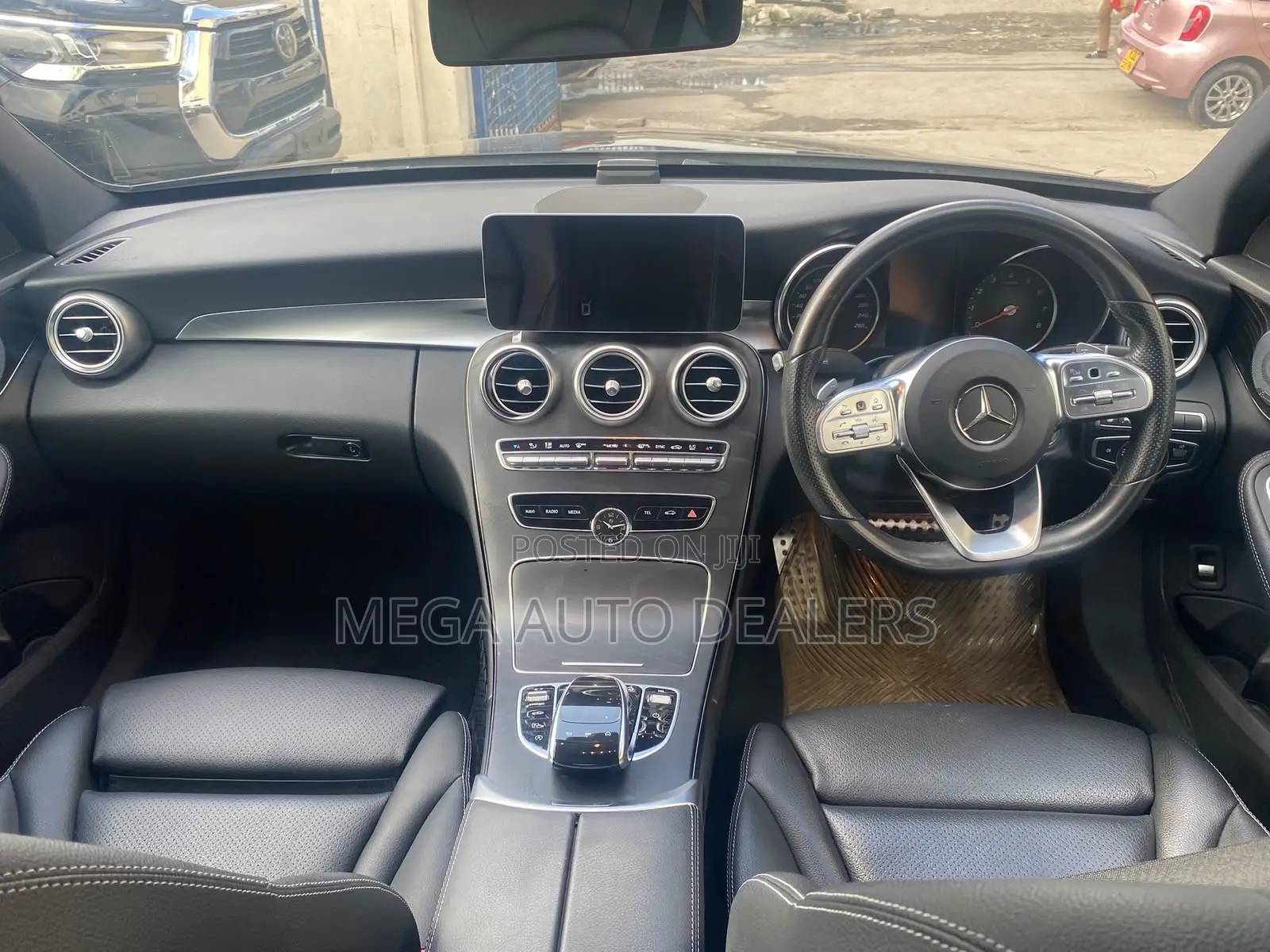 Mercedes-Benz C200 2019 Black