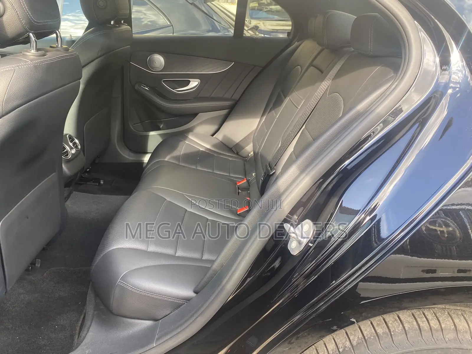 Mercedes-Benz C200 2019 Black