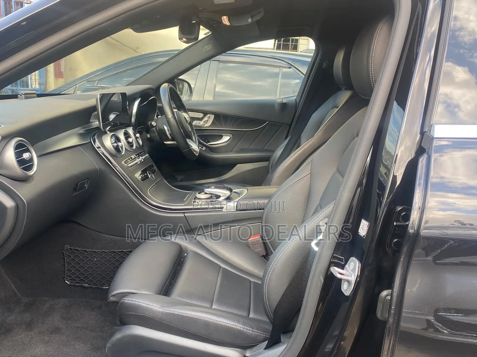 Mercedes-Benz C200 2019 Black