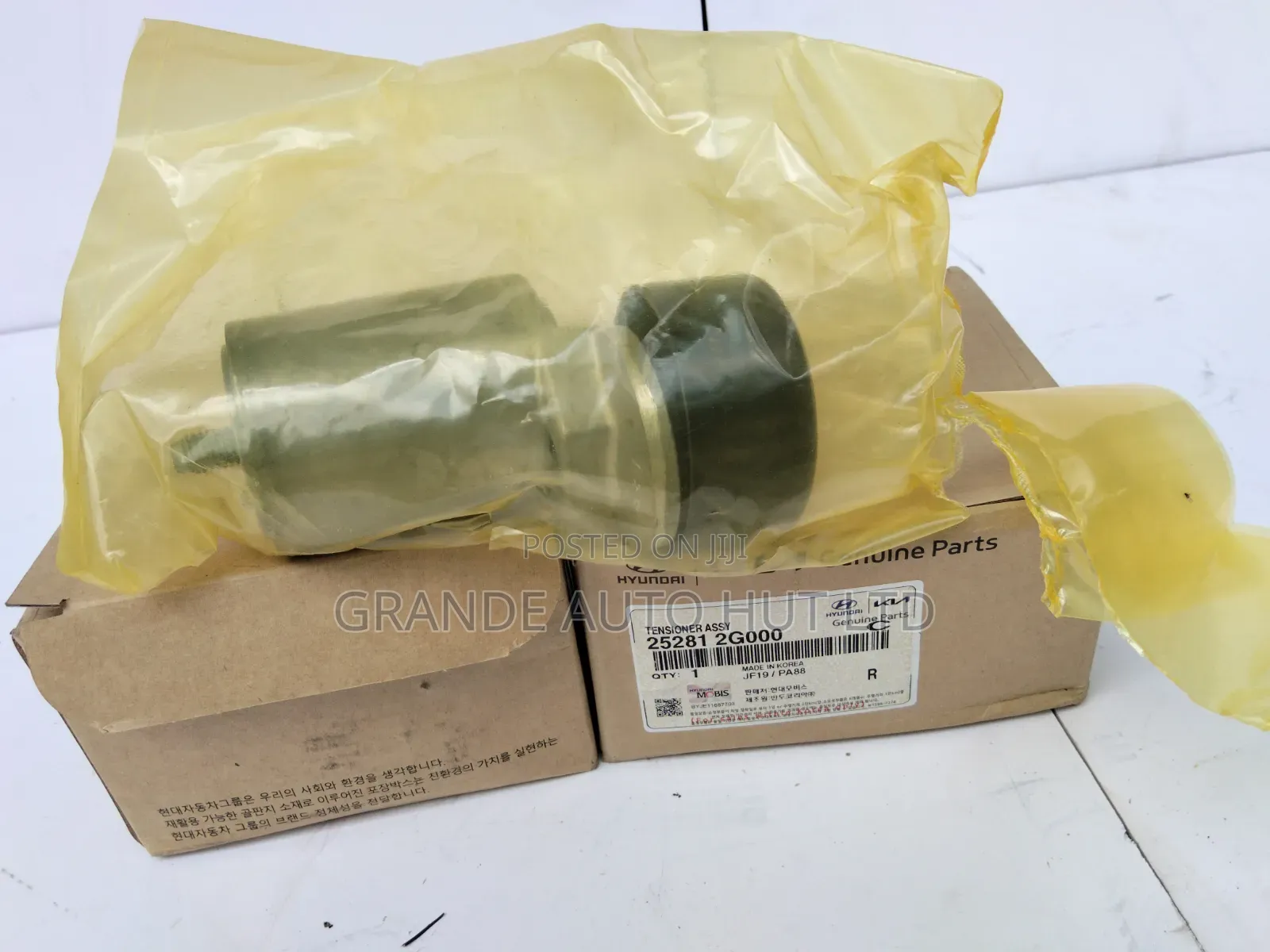 Fan Belt Tensioner Hyundai Santafe 2012 (Genuine)