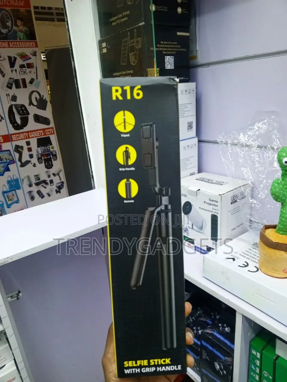 R16 All-in-One Selfie Stick With Wireless Remote Control