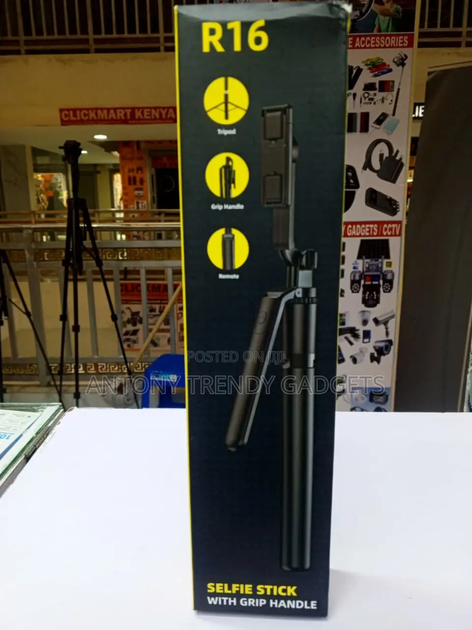 R16 Phone Tripod Stand for Vlogging Content Creation