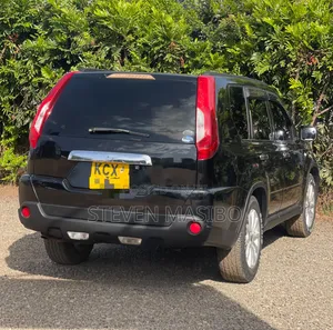 Nissan X-Trail 2013 Black