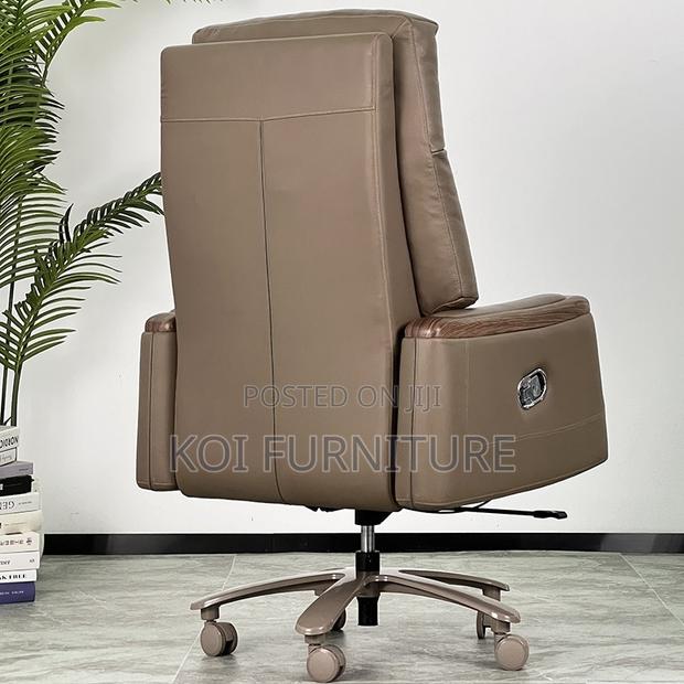 Office Chairs; High Back Leather Bosses Prestidge Office Chair - thumbnail 3