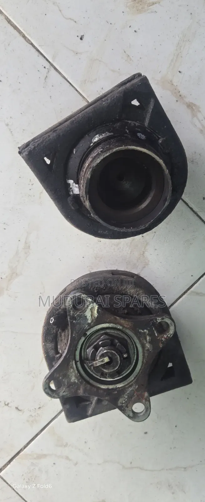 Mitsubishi Fh 215 Centre Rubber