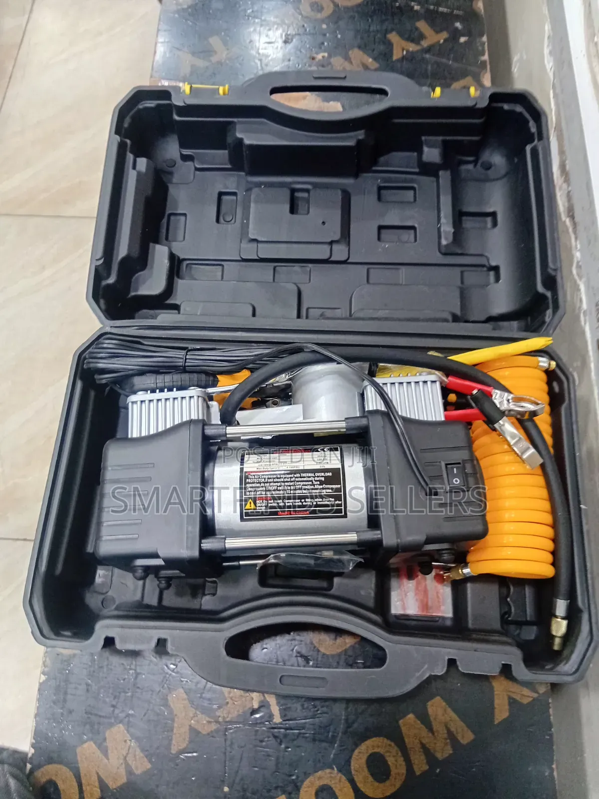 Air Compressor With Complete Tool Kit