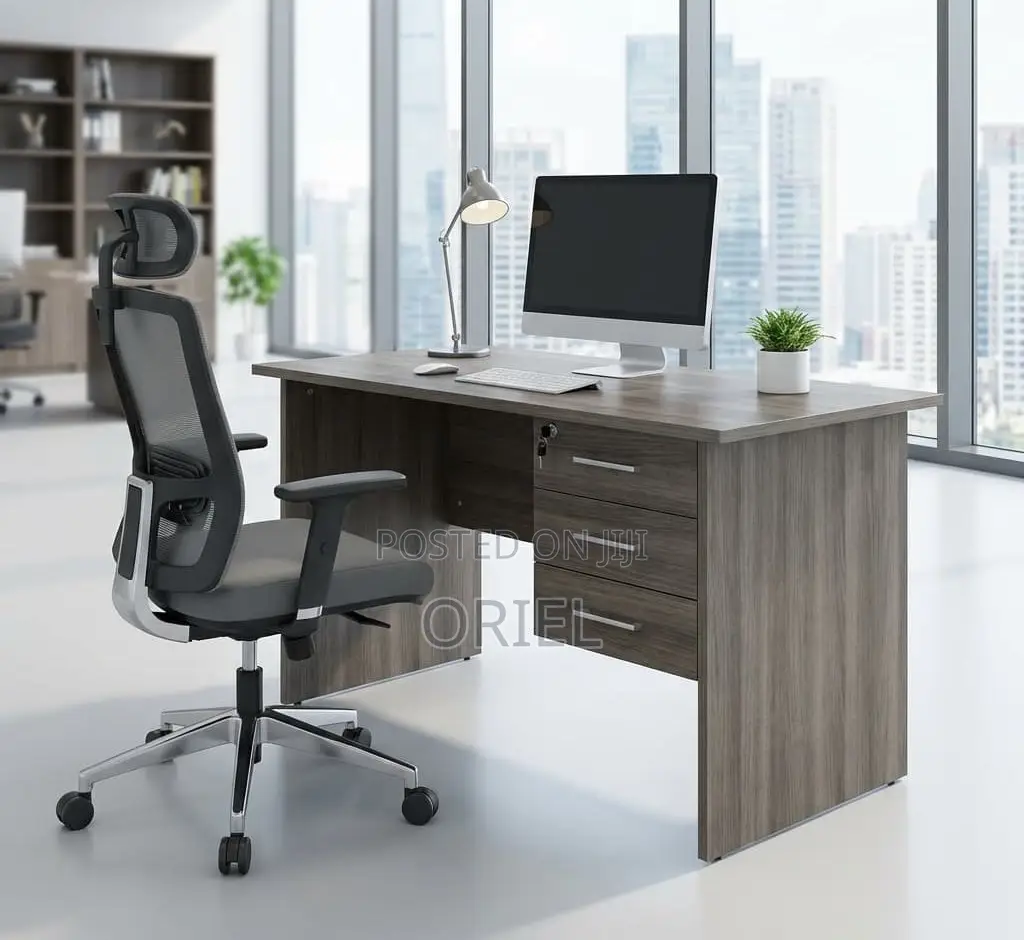 Office Desk : 1.4M Local Office Study Desk