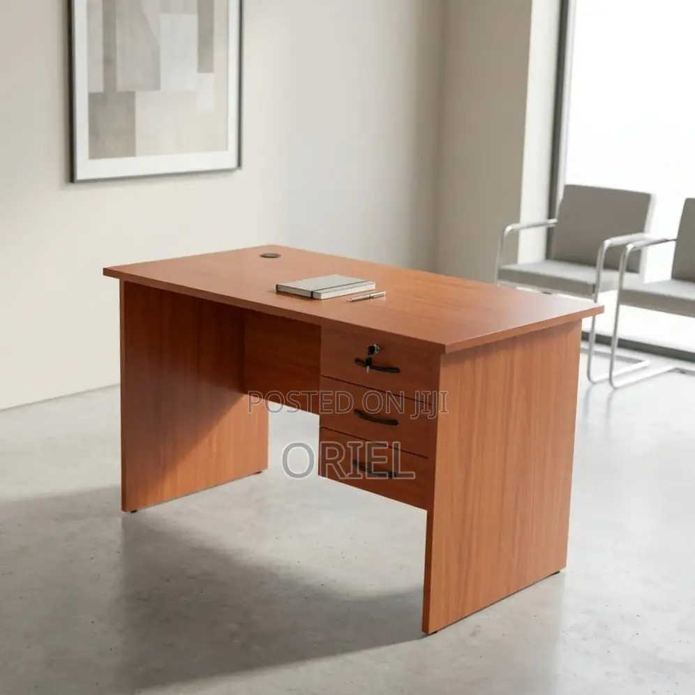 Office Desk : 1.4M Local Office Study Desk