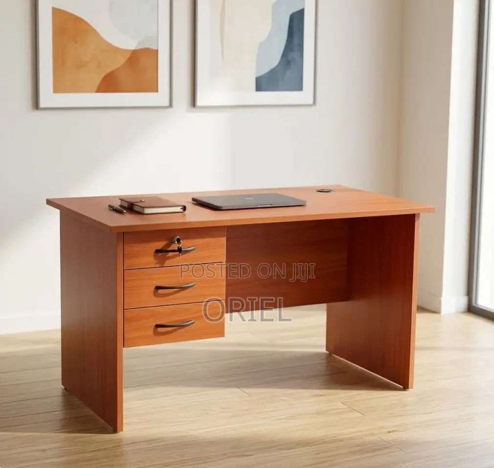Office Desk : 1.4M Local Office Study Desk