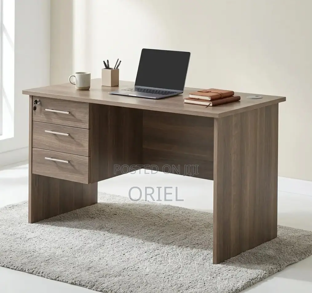 Office Desk : 1.4M Local Office Study Desk