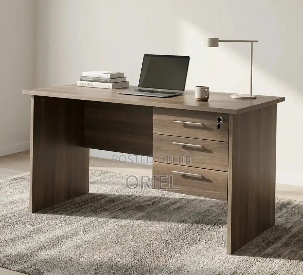 Office Desk : 1.4M Local Office Study Desk