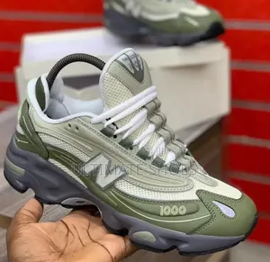 New Balance 1000