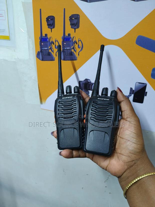 Baofeng BF-888S Long-Range Walkie Talkie With Charger - main view
