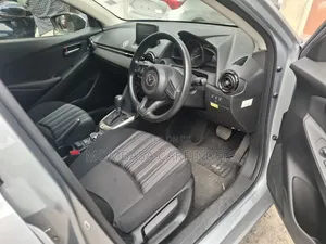 Mazda 2 2020 Silver