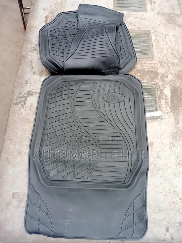 Car Floor Mats in Cars - Universal Car Floor Mats