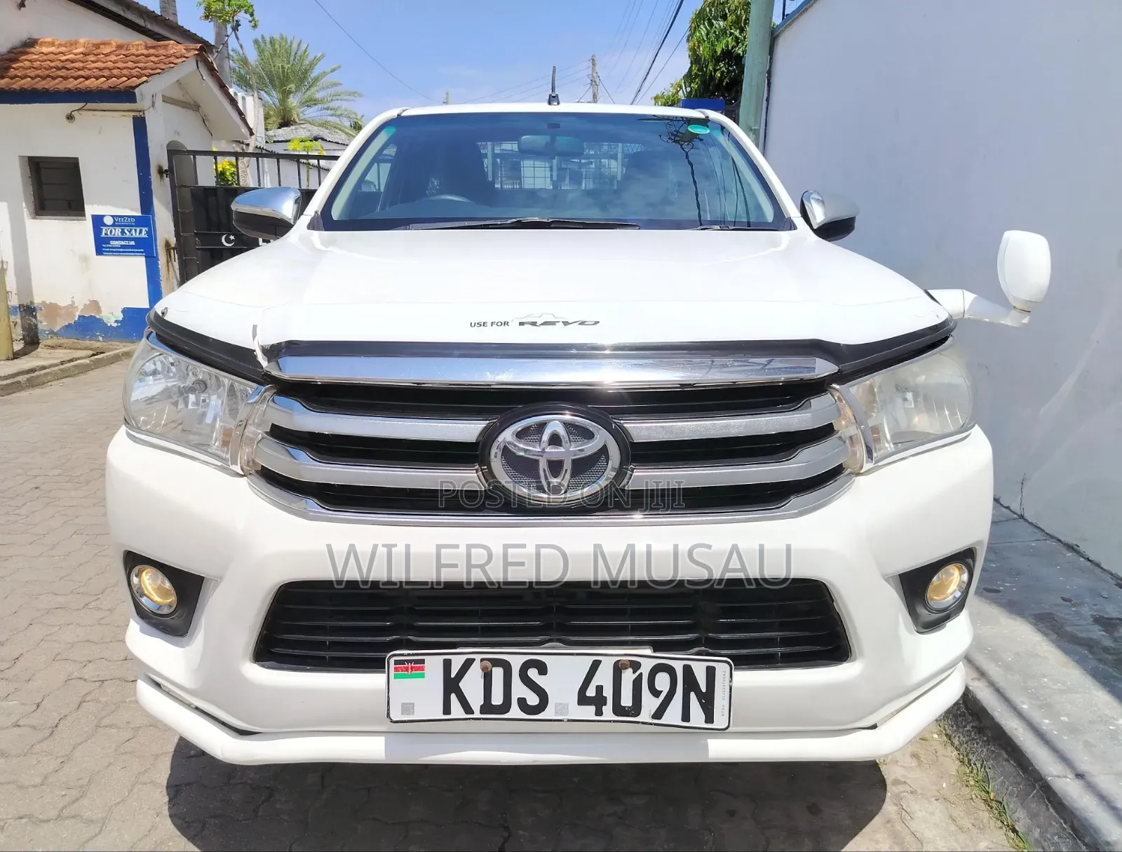 Toyota Hilux 2018 White