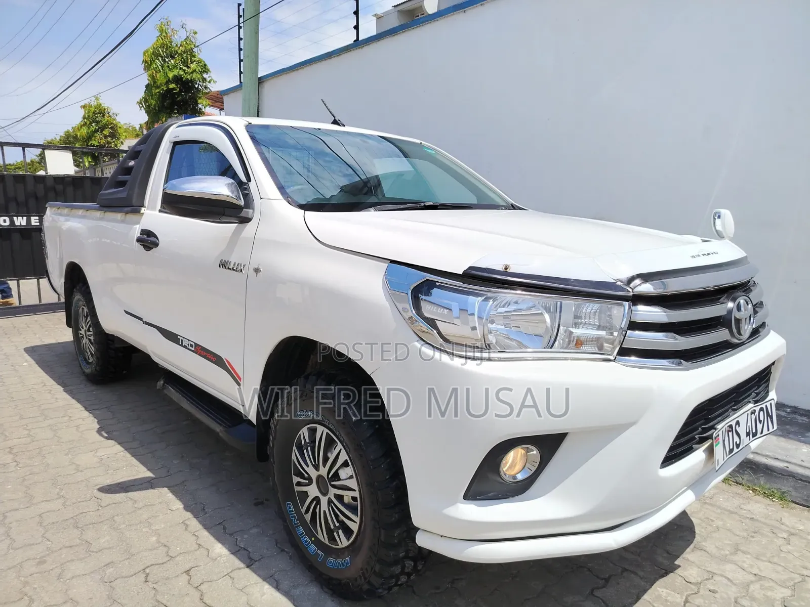 Toyota Hilux 2018 White
