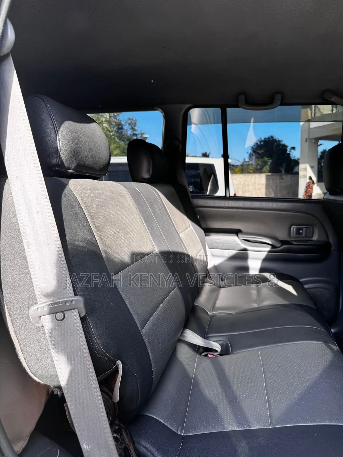 Toyota Land Cruiser Prado 2.7 16V 5dr 1998 Beige