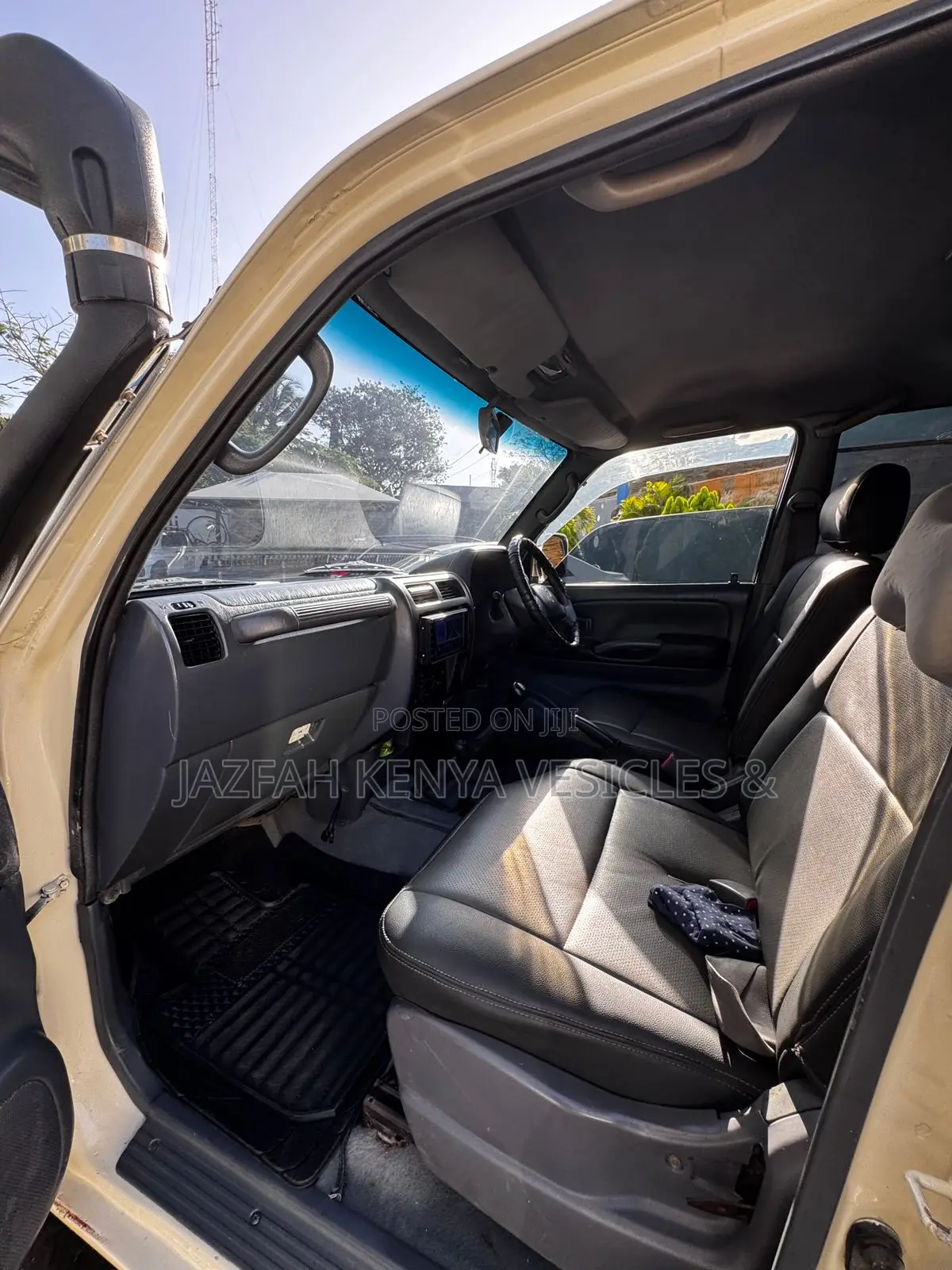 Toyota Land Cruiser Prado 2.7 16V 5dr 1998 Beige