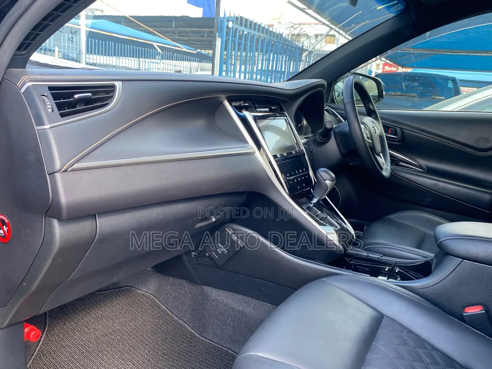 Toyota Harrier 2.0 2019 Black